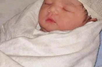 Picture of Shahid Afridi new daughter