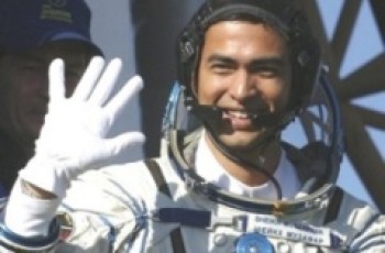 malaysian astronaut namaz in space