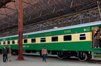 Jinnah express train