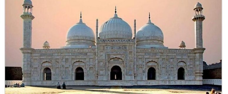Abbasi-Mosque-Bahawalpur